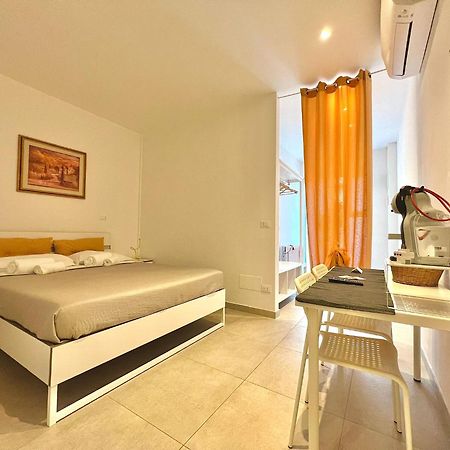 Le 4 Stagioni Rooms Франкавилла-аль-Маре Экстерьер фото